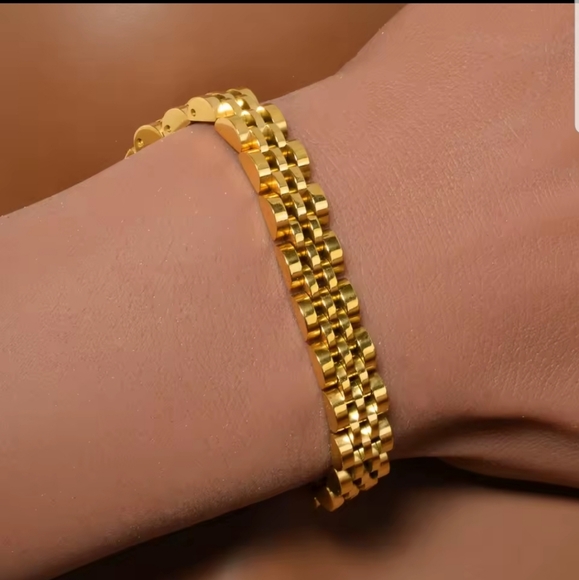 Stainless steel Bracelet 8mm Wide Strap DesignClassic Watch Chain Unisex